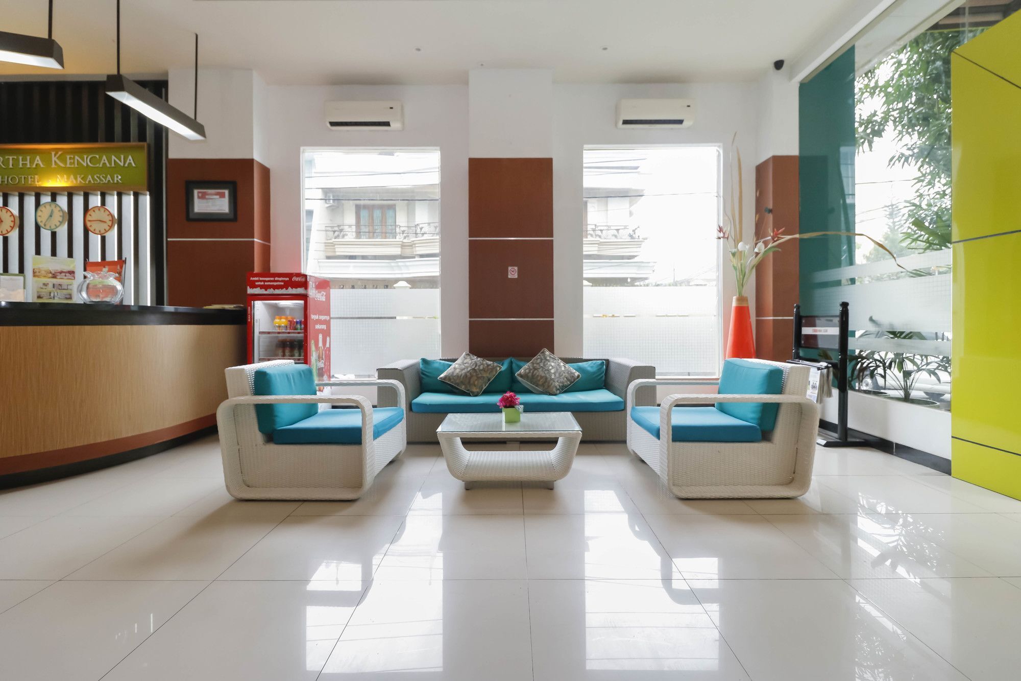 Reddoorz Plus Near Pantai Losari Makassar Exteriör bild